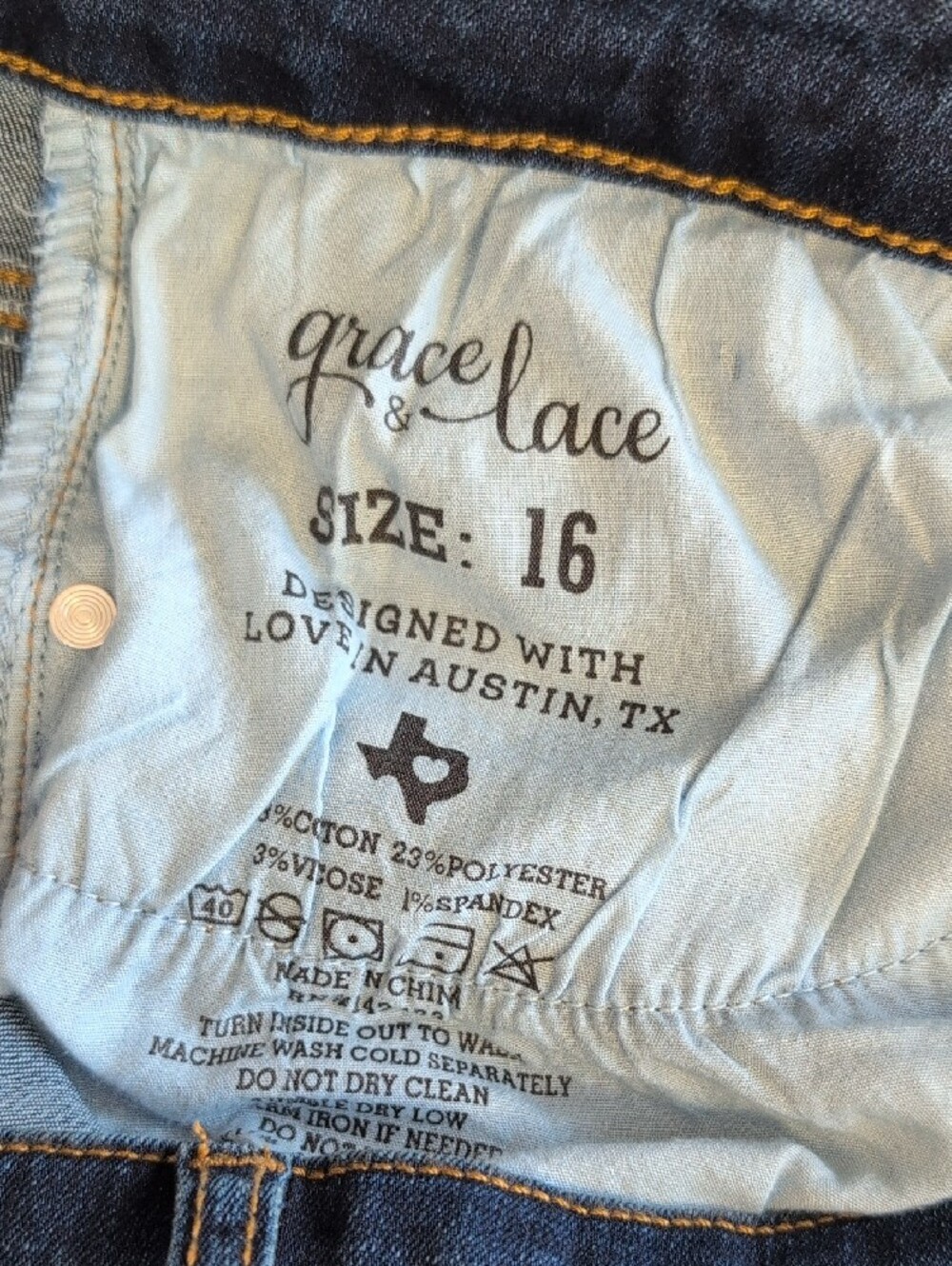 Grace & Lace Dark Wash Straight Leg Jeans 16 W294 - Picture 7 of 7